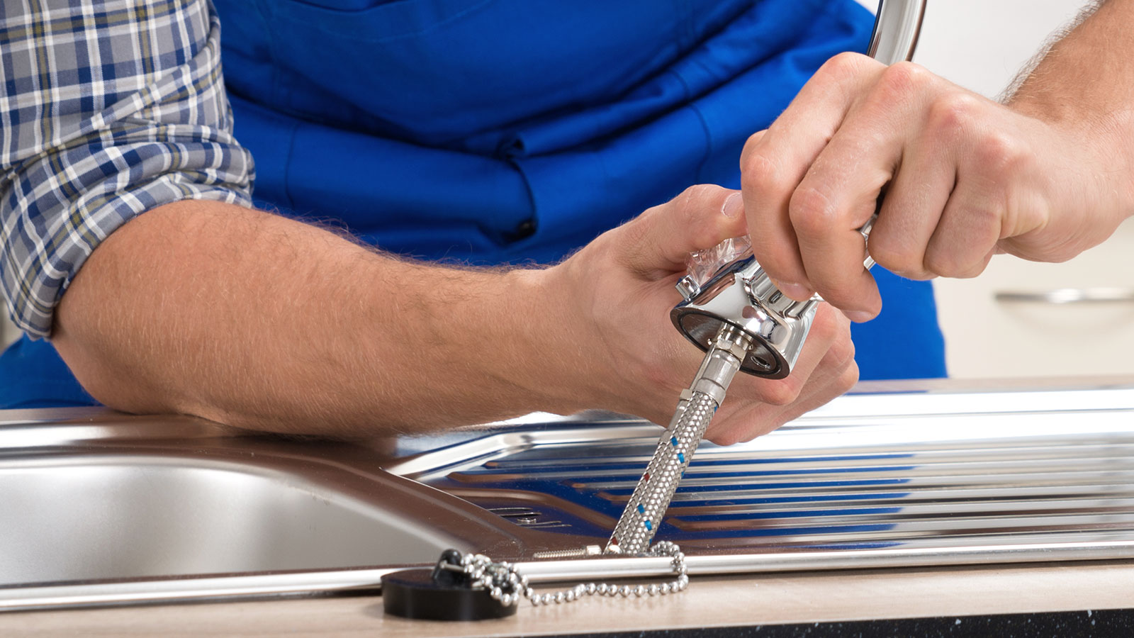 Learn how to install Traditional Kitchen Sink faucets properly with expert advice on tools fitting and maintenance for better results